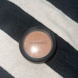 MAC Peachy Nude "Honour" FROST Blush DISCONTINUED